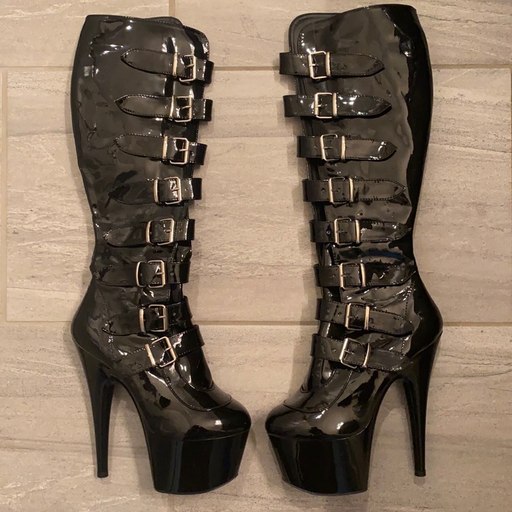 Pleaser black Patent Platform Boots